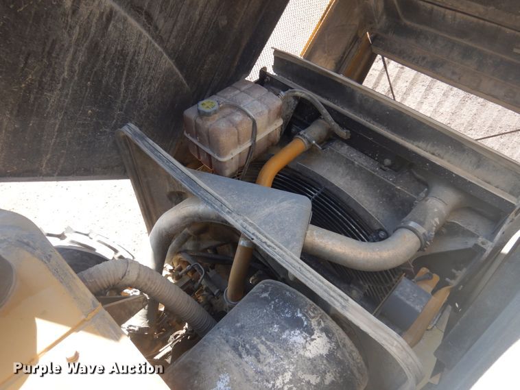 image for item JZ9986 2012 Caterpillar 938H  wheel loader