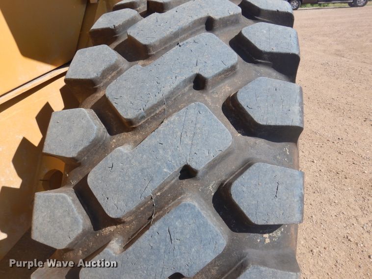 image for item JZ9986 2012 Caterpillar 938H  wheel loader
