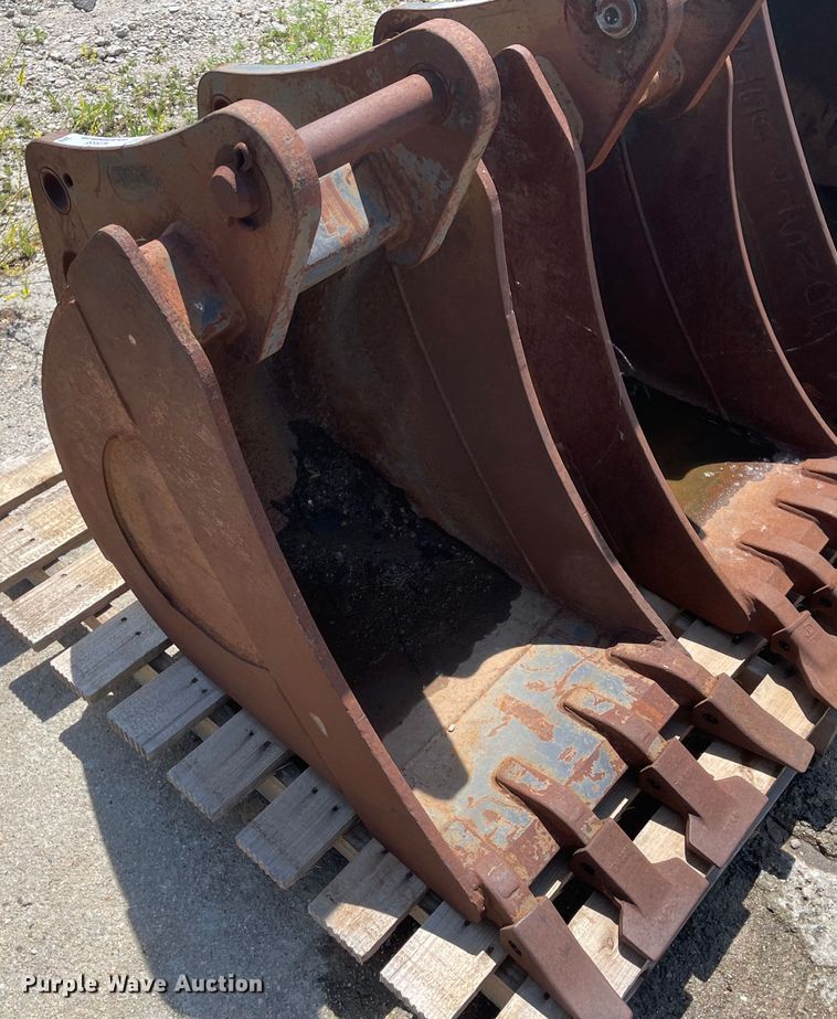 image for item KU9558 18"W excavator bucket