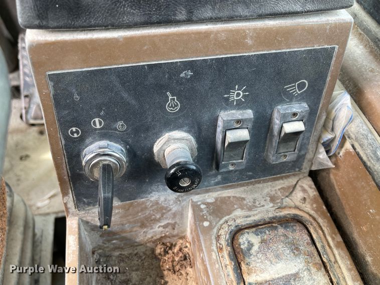 image for item KU9578 1992 Caterpillar 950F  wheel loader