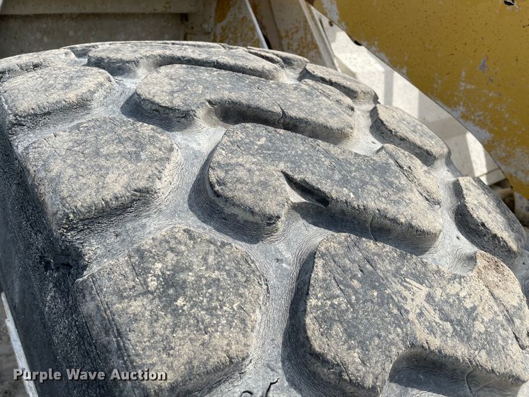 image for item KU9578 1992 Caterpillar 950F  wheel loader
