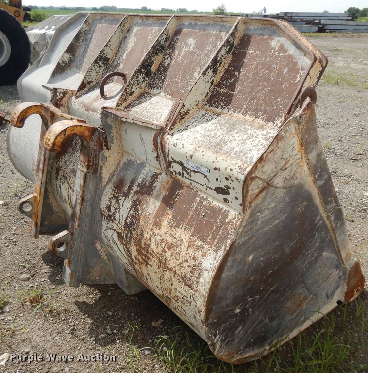 image for item KU9581 Wheel loader bucket
