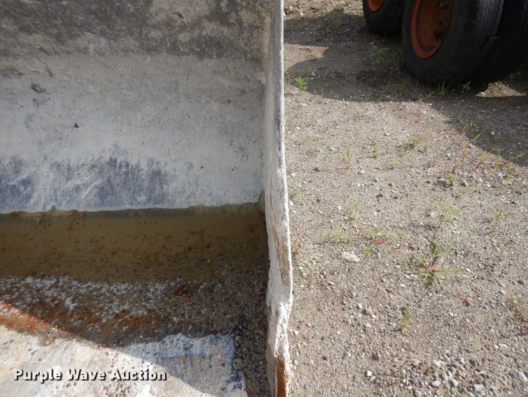 image for item KU9581 Wheel loader bucket