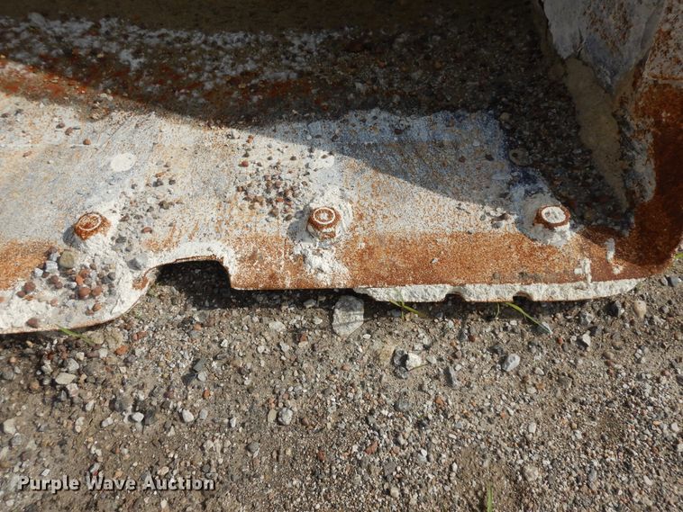 image for item KU9581 Wheel loader bucket