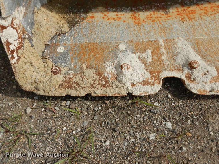 image for item KU9581 Wheel loader bucket