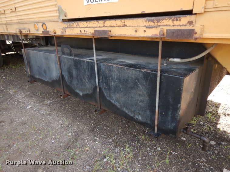 image for item KU9583 1975 Trail Mobile D11P-1CAW  dry van trailer with generator