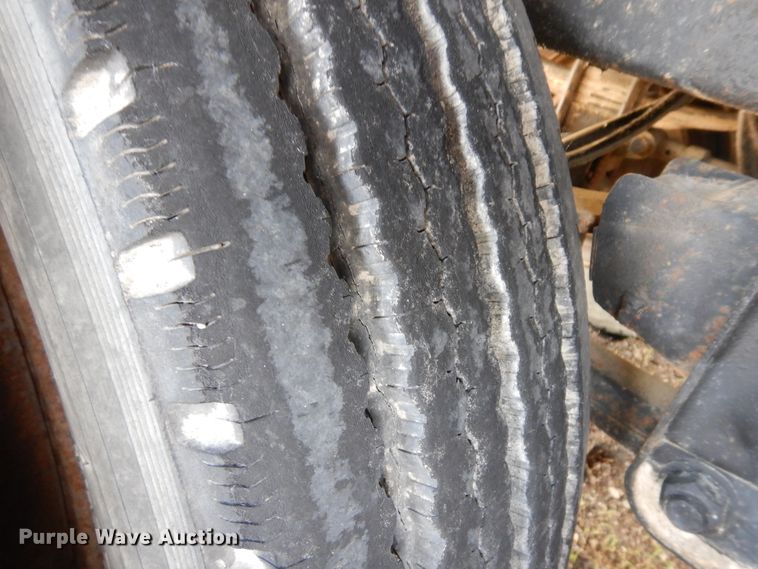 image for item KU9583 1975 Trail Mobile D11P-1CAW  dry van trailer with generator