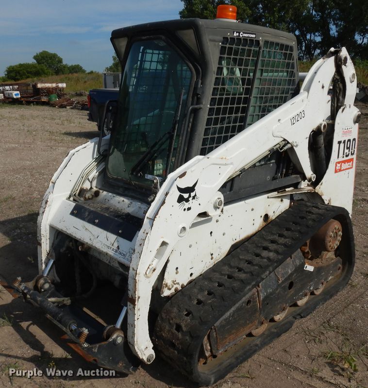image for item KU9584 2011 Bobcat T190  tracked skid steer loader