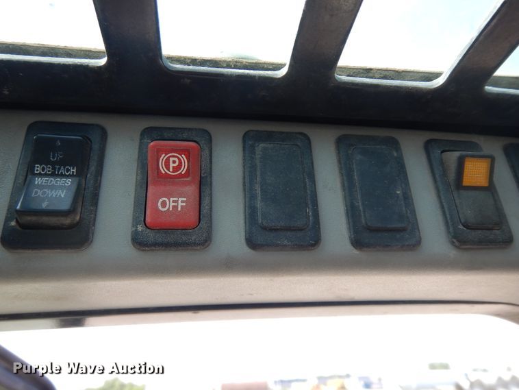 image for item KU9584 2011 Bobcat T190  tracked skid steer loader