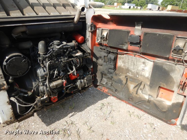 image for item KU9584 2011 Bobcat T190  tracked skid steer loader