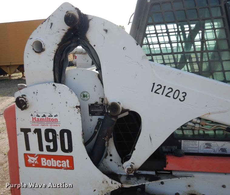 image for item KU9584 2011 Bobcat T190  tracked skid steer loader