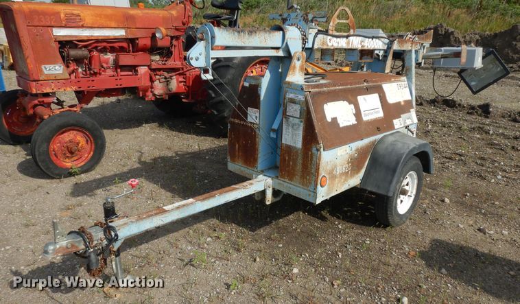 image for item KU9586 2004 Genie TML-4000N  light plant