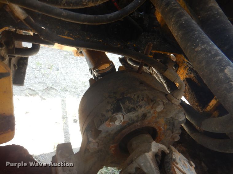 image for item KU9599 John Deere 724J  wheel loader