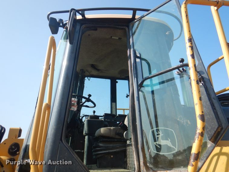 image for item KU9599 John Deere 724J  wheel loader