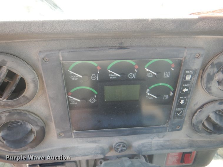 image for item KU9599 John Deere 724J  wheel loader