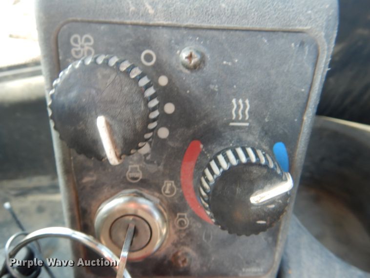 image for item KU9599 John Deere 724J  wheel loader