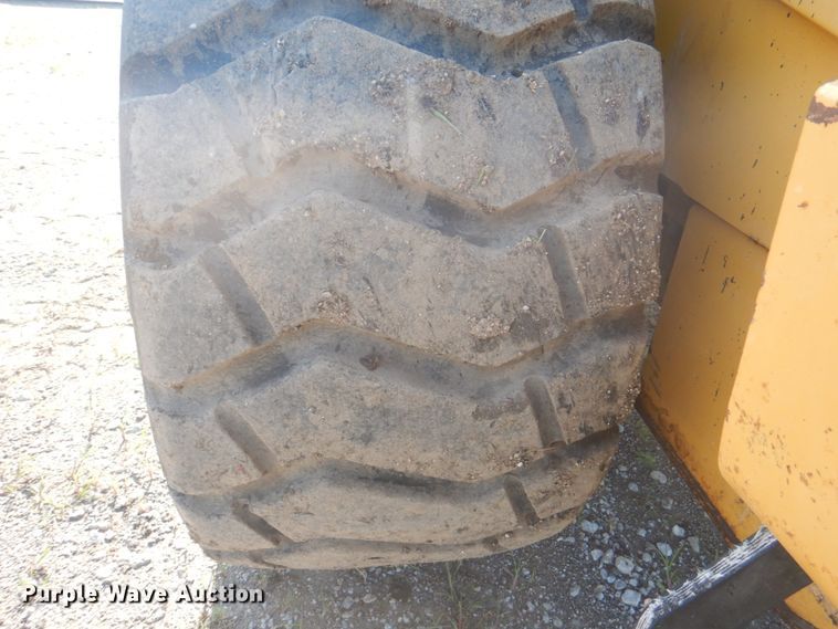 image for item KU9599 John Deere 724J  wheel loader