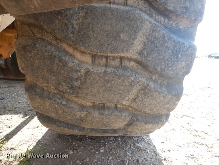 image for item KU9599 John Deere 724J  wheel loader