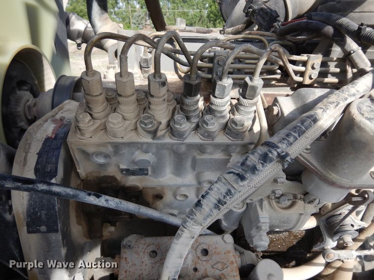 image for item KU9601 1989 Ford LT8000  tank truck