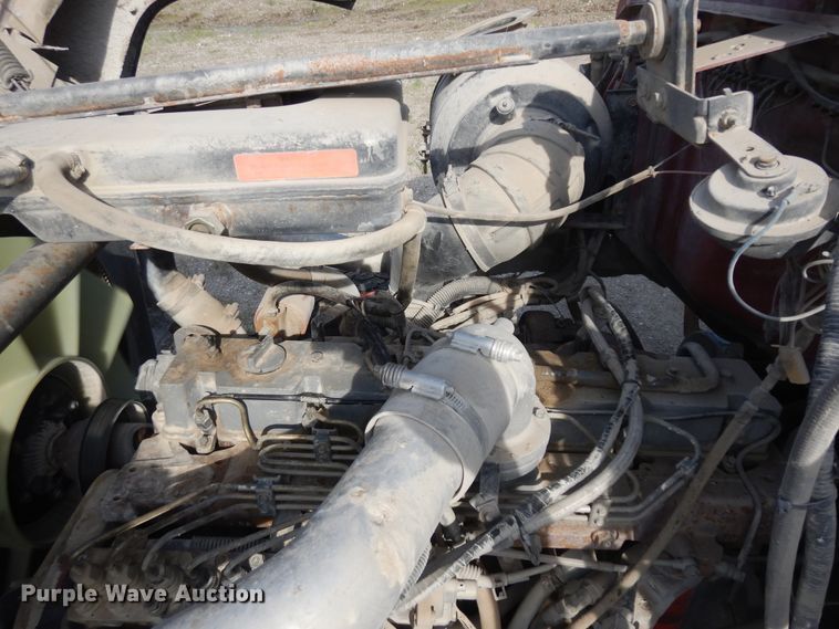 image for item KU9601 1989 Ford LT8000  tank truck