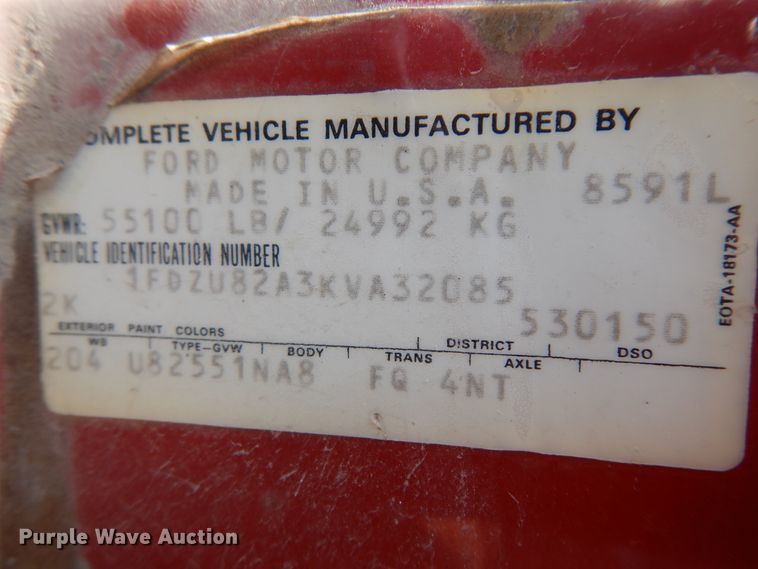 image for item KU9601 1989 Ford LT8000  tank truck