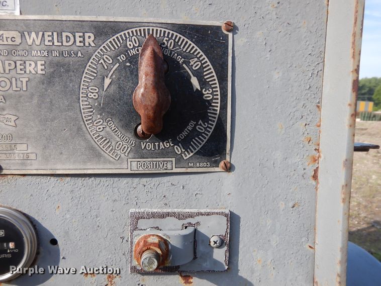 image for item KU9603 Lincoln SA-200  welder