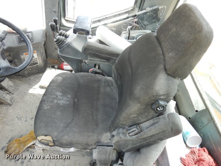 image for item KU9605 2005 Kawasaki 95ZV  wheel loader