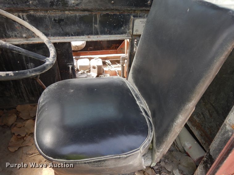 image for item KU9607 Lorain Moto-Crane 320  truck crane