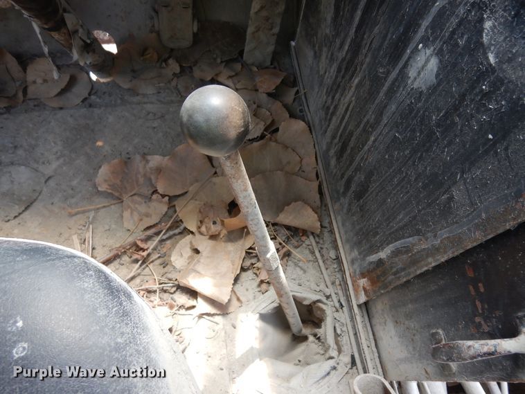 image for item KU9607 Lorain Moto-Crane 320  truck crane