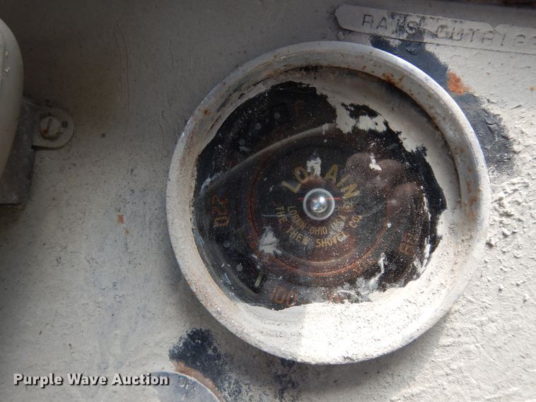 image for item KU9607 Lorain Moto-Crane 320  truck crane