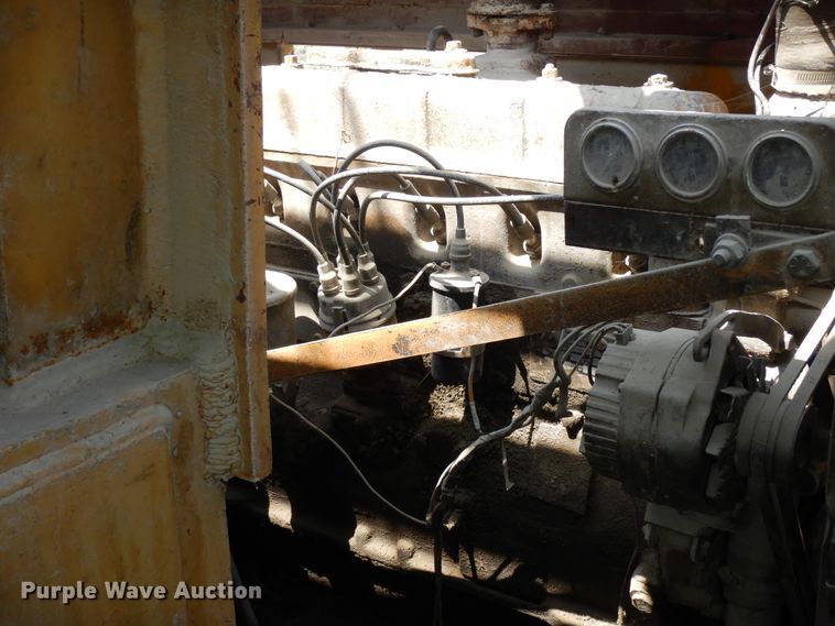 image for item KU9607 Lorain Moto-Crane 320  truck crane