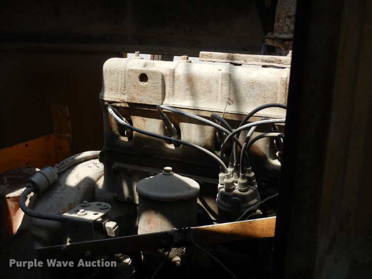 image for item KU9607 Lorain Moto-Crane 320  truck crane