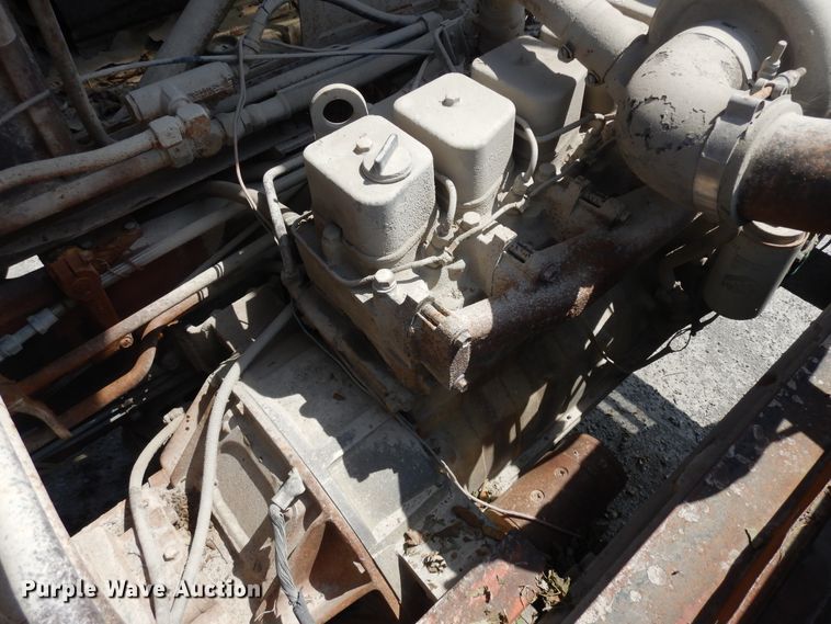 image for item KU9607 Lorain Moto-Crane 320  truck crane