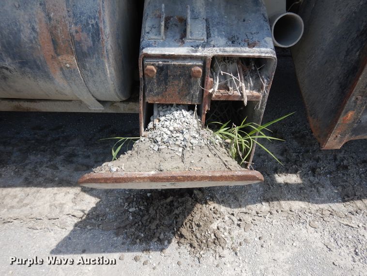 image for item KU9607 Lorain Moto-Crane 320  truck crane