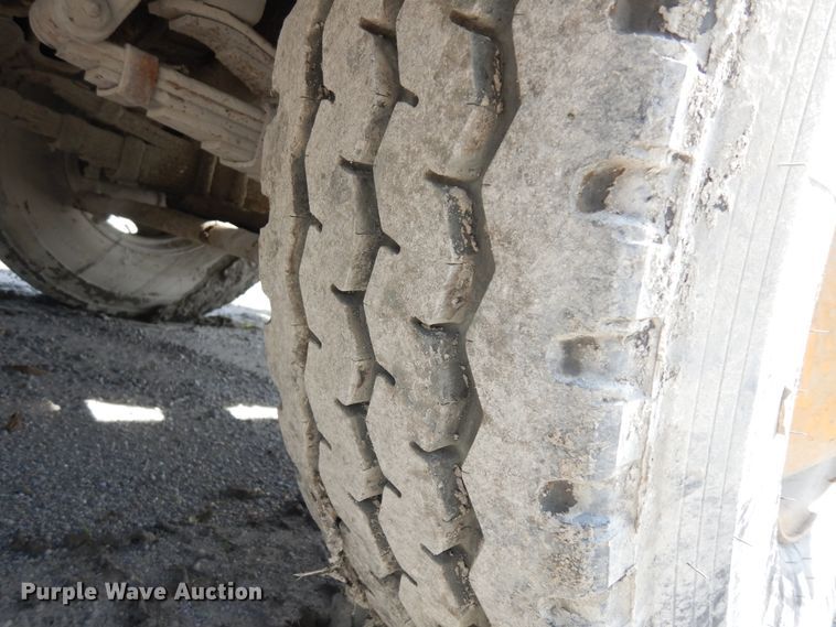 image for item KU9607 Lorain Moto-Crane 320  truck crane