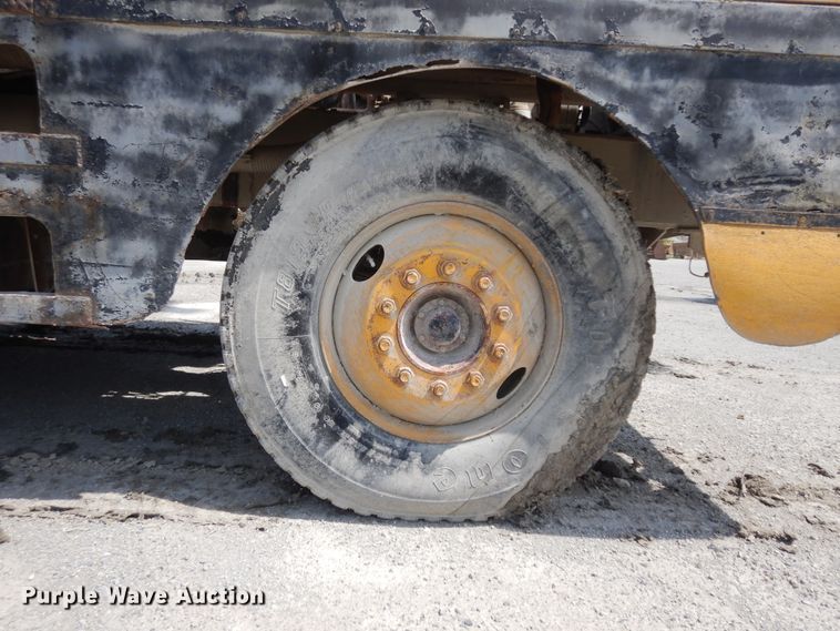 image for item KU9607 Lorain Moto-Crane 320  truck crane