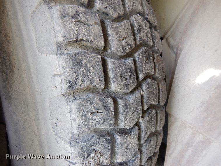 image for item KU9607 Lorain Moto-Crane 320  truck crane