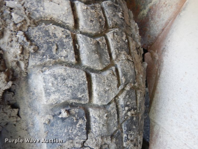 image for item KU9607 Lorain Moto-Crane 320  truck crane