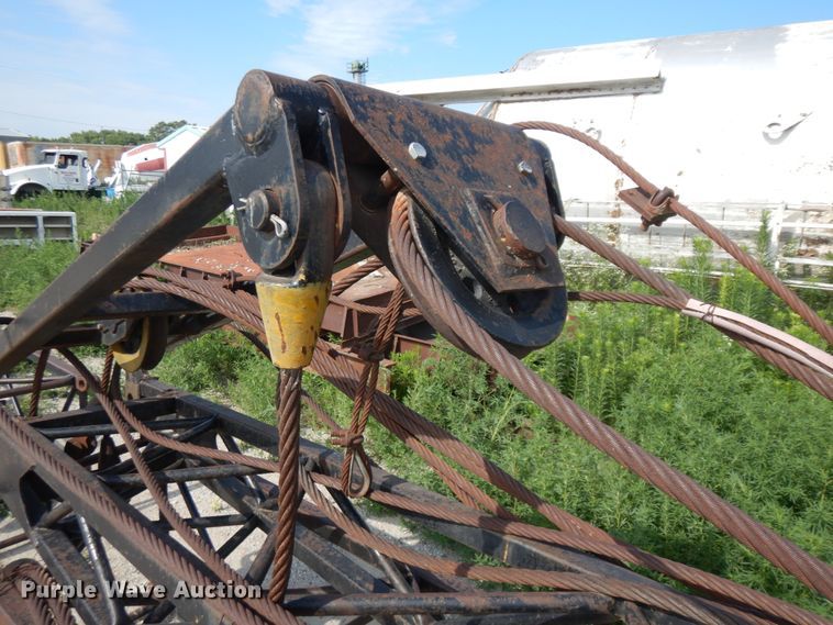 image for item KU9607 Lorain Moto-Crane 320  truck crane