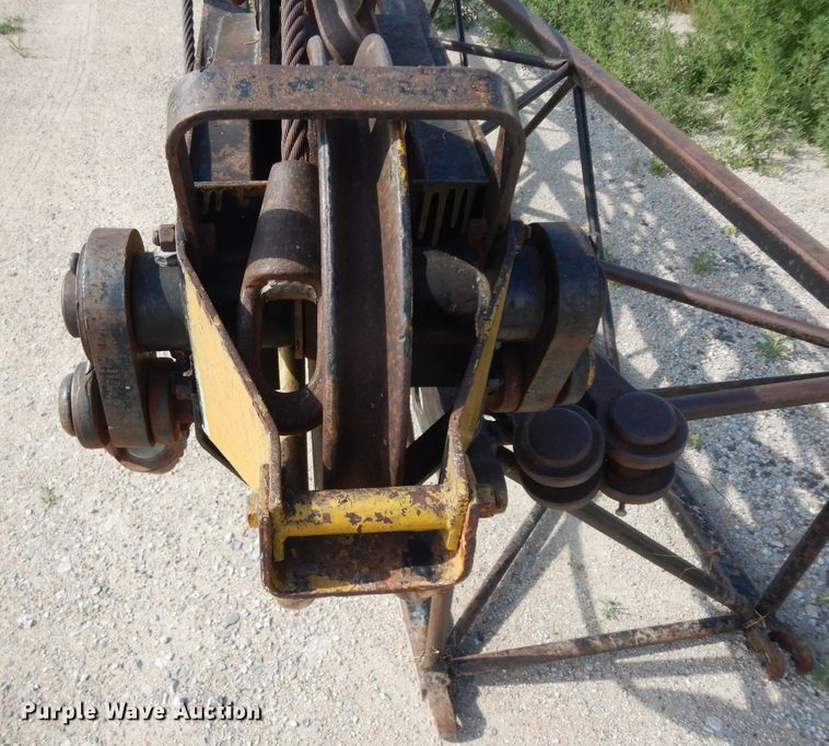 image for item KU9607 Lorain Moto-Crane 320  truck crane