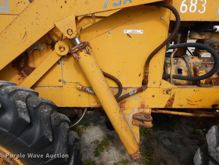 image for item KU9613 Michigan 75A  wheel loader