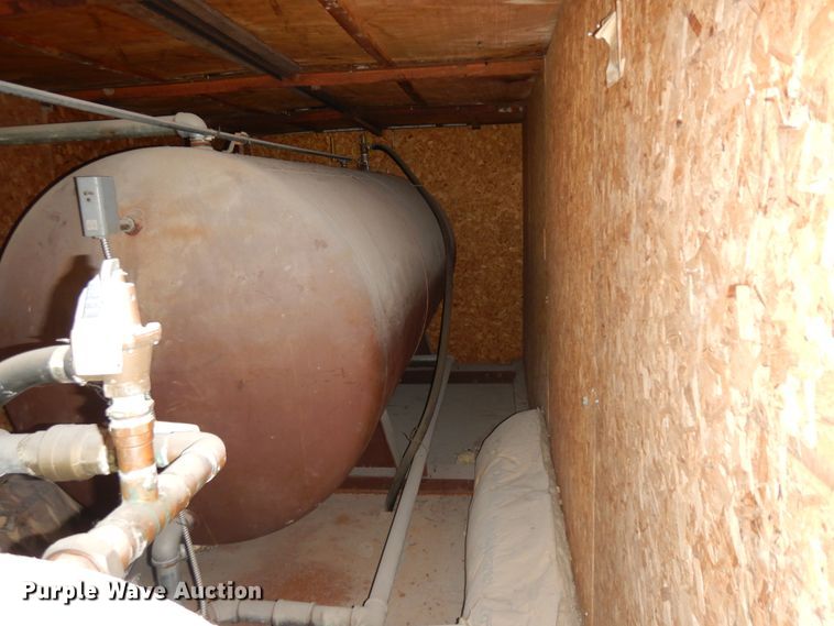 image for item KU9615 Water heater trailer