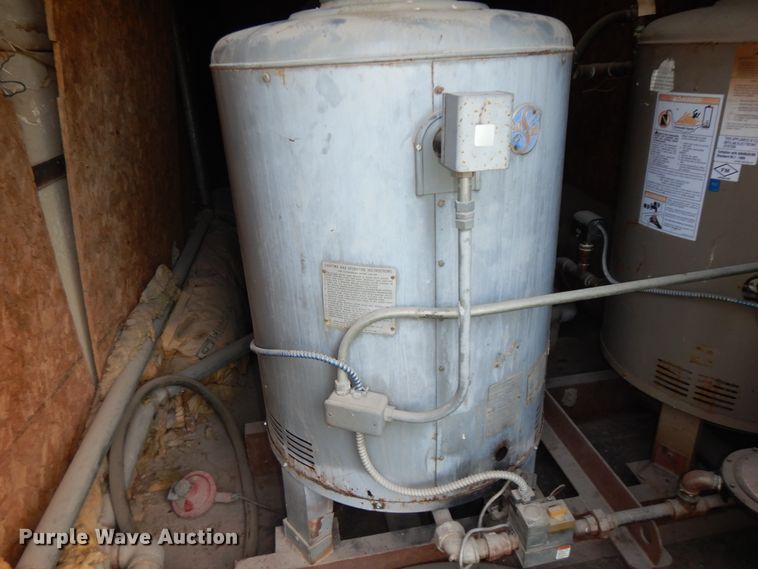 image for item KU9615 Water heater trailer