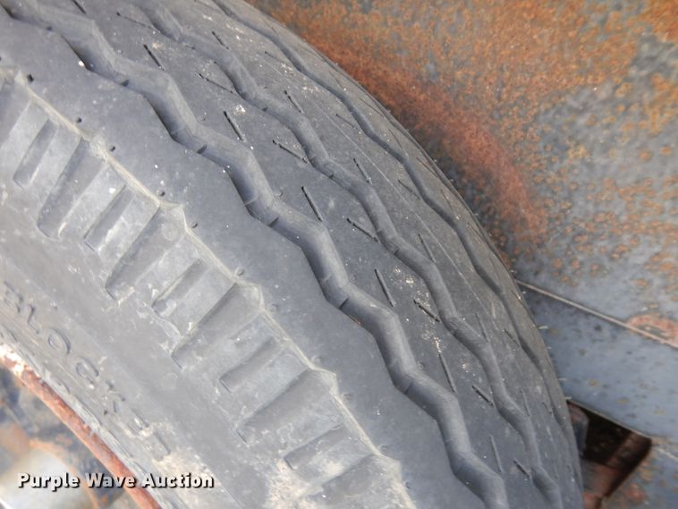 image for item KU9615 Water heater trailer