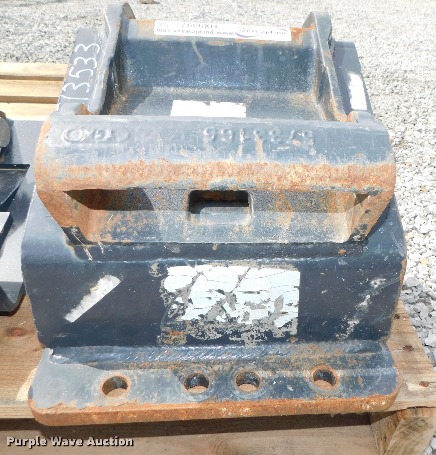 (2) Bobcat Xchange quick couplers in Falls City, NE Item HX9397 sold