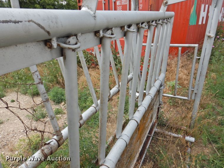 image for item DK2264 W.W. Cattle  squeeze chute