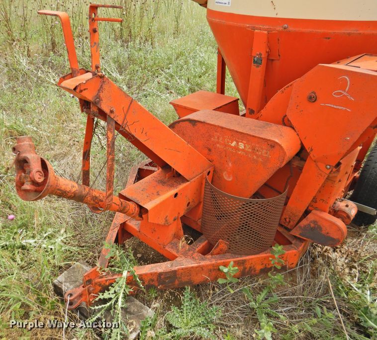 image for item DK2266 Case  feed grinder/mixer