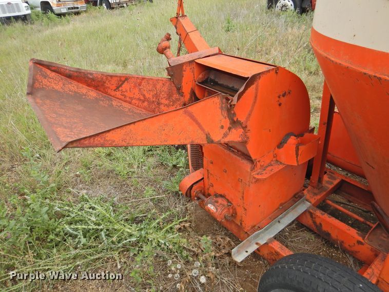 image for item DK2266 Case  feed grinder/mixer