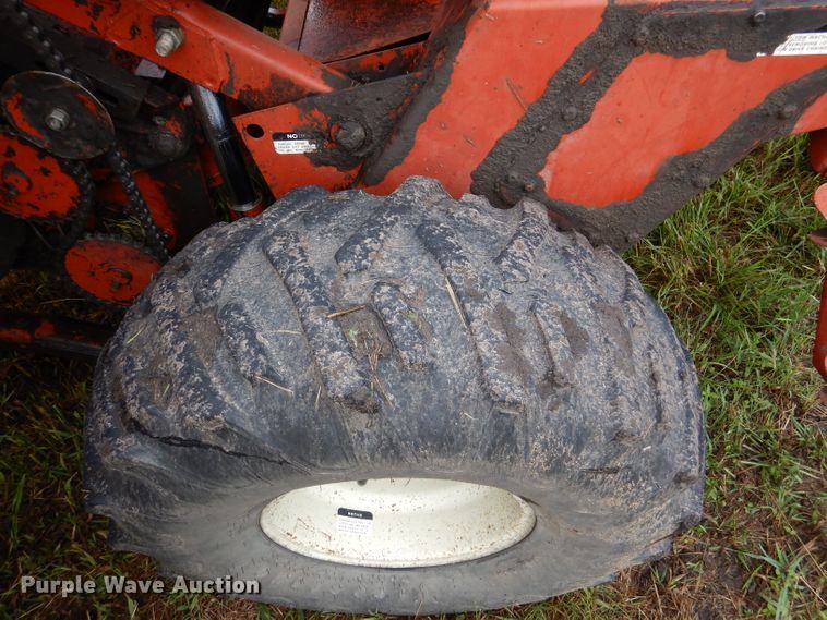 image for item DL3233 1983 Hesston 6450  windrower