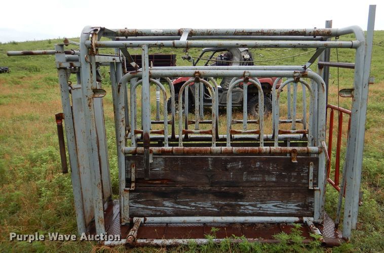 image for item DL3239 Filion  squeeze chute